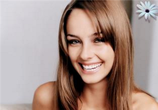 烤瓷牙洗牙要注意什么？洗牙的危害