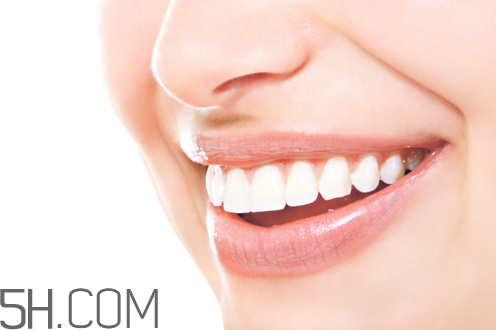 洗牙出血是正常嗎？洗牙后多久可以吃東西？