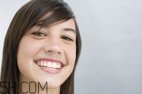 烤瓷牙洗牙要注意什么？洗牙的危害