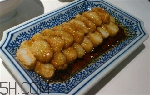 紅糖糍粑的紅糖怎么做？紅糖糍粑要放進(jìn)火鍋嗎？