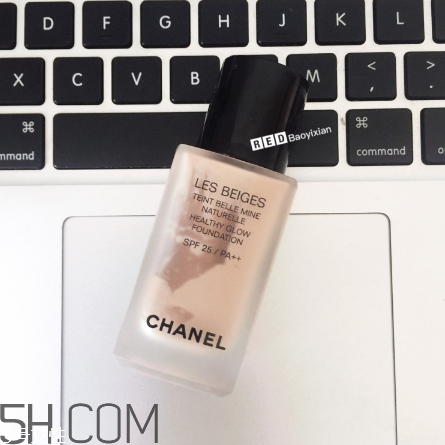 香奈兒臻白防曬粉底液好用嗎？香奈兒底妝產(chǎn)品使用感