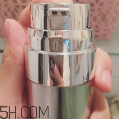 倩碧淡斑精華能見光嗎？有效嗎？