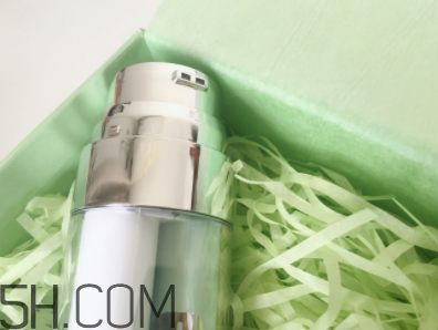 倩碧淡斑精華用在哪一個步驟？適合哪個季節(jié)用？