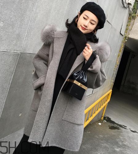 羊駝絨大衣暖和嗎？羊駝絨大衣和羽絨服哪個(gè)暖和？