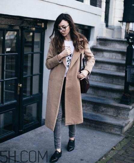 羊絨大衣搭配什么鞋子？羊絨大衣搭配鞋子圖片