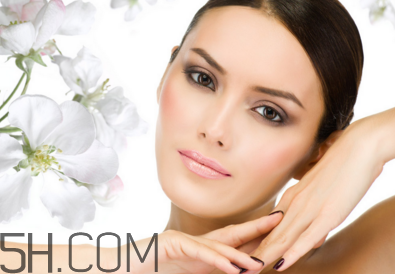 做完超聲刀后怎樣選用補(bǔ)水產(chǎn)品？超聲刀做完能敷面膜嗎？