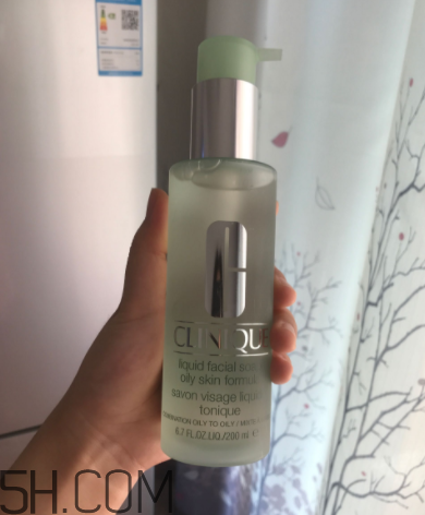 倩碧液體潔面皂適合干皮嗎？有刺激嗎？