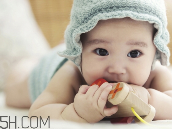 12度寶寶穿什么衣服？12度寶寶穿什么褲子？