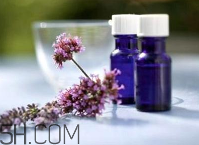 紫藥水可以擦舌頭嗎？紫藥水可以擦臉上嗎？