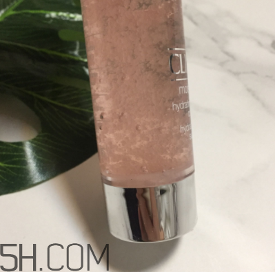 倩碧水磁場(chǎng)凝露適合油皮嗎？適合夏天嗎？