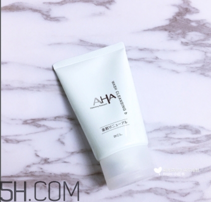aha果酸洗面奶好用嗎？aha果酸洗面奶傷皮膚嗎？