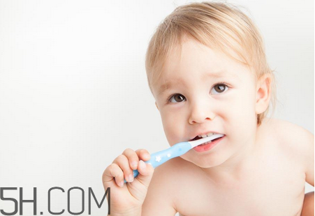 牙菌斑刷牙能刷干凈嗎？每天堅(jiān)持刷牙為什么還是黃？