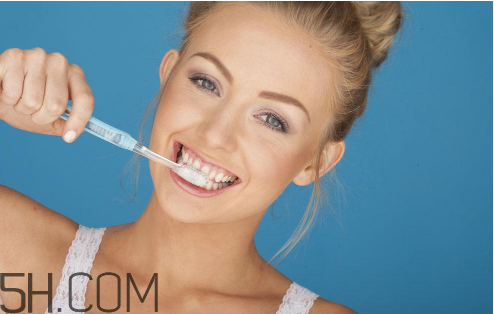 牙菌斑刷牙能刷干凈嗎？每天堅(jiān)持刷牙為什么還是黃？