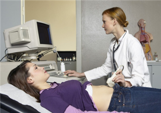 b超是檢查什么的？做b超時肚子上涂的是什么？