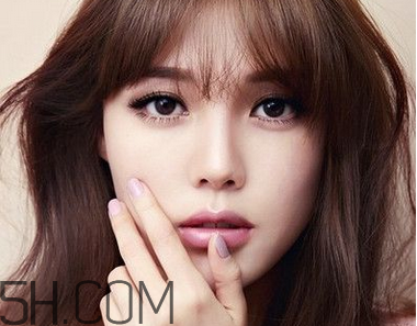 做完超聲刀后怎樣選用補(bǔ)水產(chǎn)品？超聲刀做完能敷面膜嗎？