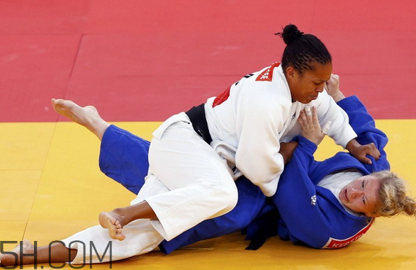 女生學(xué)柔道好嗎？女生學(xué)柔道好還是跆拳道好？