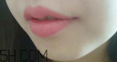 倩碧蠟筆唇膏是口紅嗎？倩碧蠟筆唇膏哪個(gè)色號(hào)好看？