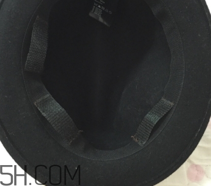 貝雷帽怎么戴不容易掉？三種方法技巧