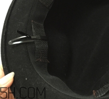 貝雷帽怎么戴不容易掉？三種方法技巧