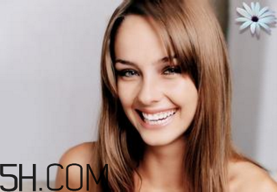 烤瓷牙為什么會有縫隙？烤瓷牙的注意事項有哪些？