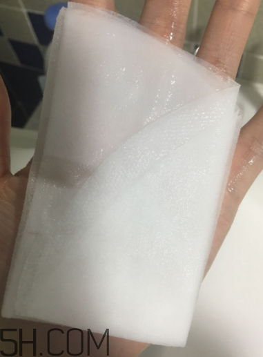 百雀羚小雀幸面膜是補(bǔ)水面膜嗎？什么功效？