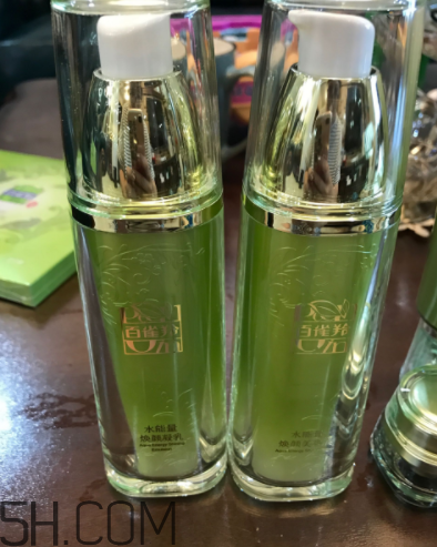 百雀羚水能量套盒適合油皮嗎？適合秋冬用嗎？