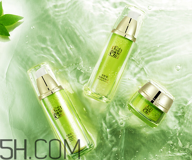 百雀羚水能量套盒都有什么？使用步驟