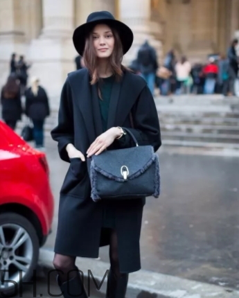 臉大的適合戴貝雷帽嗎？臉大怎么戴貝雷帽好看？