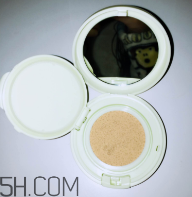 百雀羚三生花氣墊BB持妝效果怎么樣？顯白嗎？