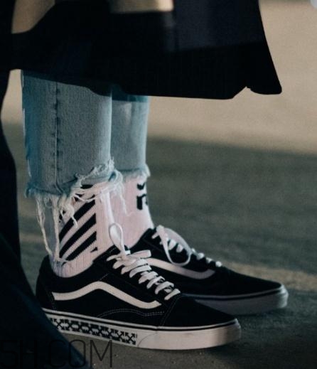 冬天穿九分褲穿什么襪子？冬天穿九分褲腳踝冷怎么辦？