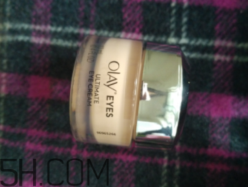 Olay素顏眼霜適合多大年紀(jì)？什么功效？