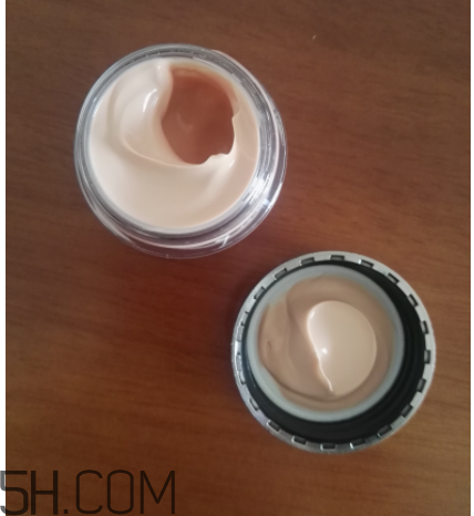 Olay素顏眼霜能遮瑕嗎？適合晚上用嗎？