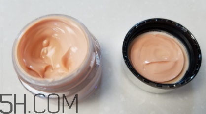 Olay素顏眼霜能遮瑕嗎？適合晚上用嗎？