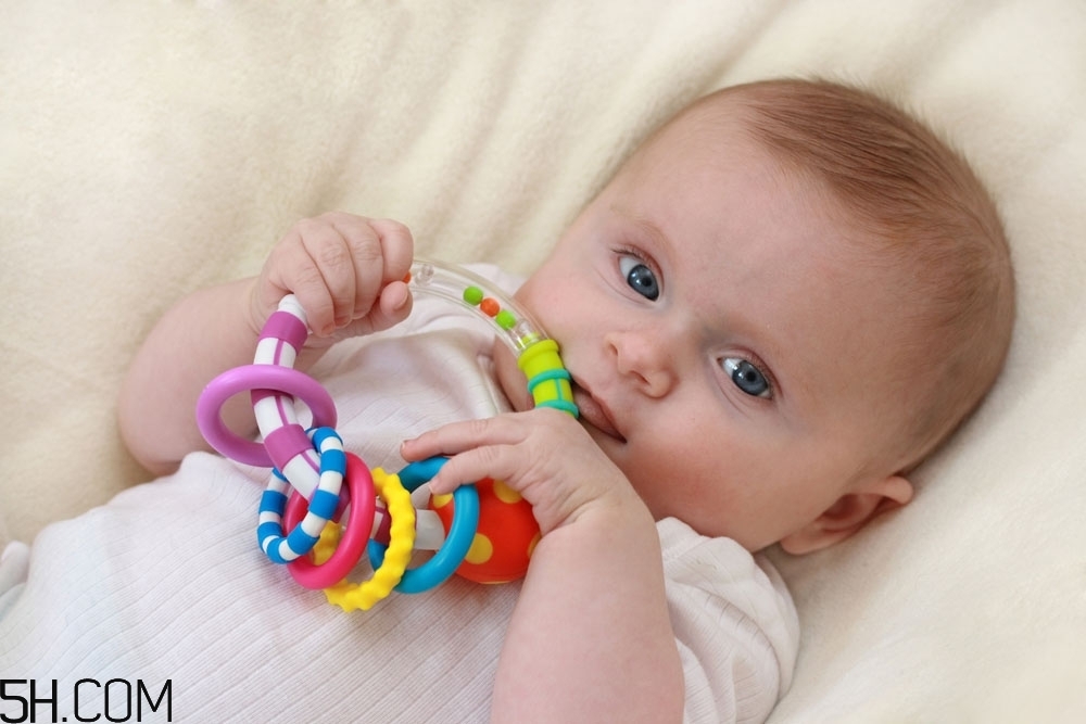 孩子出現(xiàn)皮膚病怎么回事？孩子皮膚病是干燥嗎？