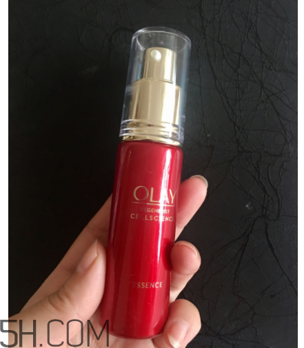 Olay小臉精華露是乳液?jiǎn)?？用在哪一個(gè)步驟？