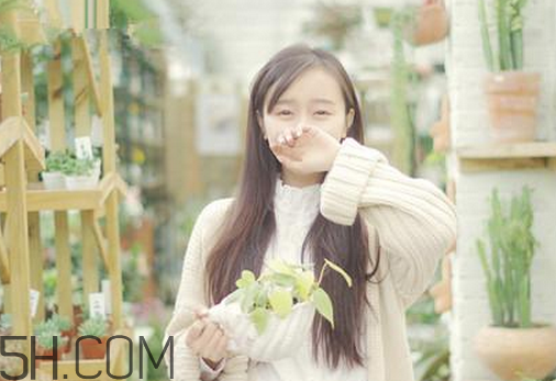 戴牙套怎么使用電動(dòng)牙刷？佩戴牙套的注意事項(xiàng)