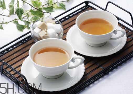喝茶對(duì)牙齒好嗎？喝茶牙齒會(huì)變黃嗎？