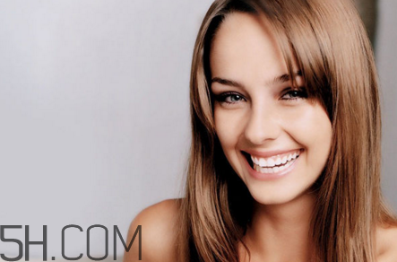 烤瓷牙能用美容儀嗎？烤瓷牙有縫隙怎么辦？