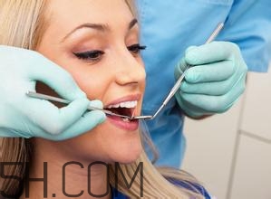 喝咖啡怎么防止牙齒變黃？小蘇打怎樣美白牙齒？