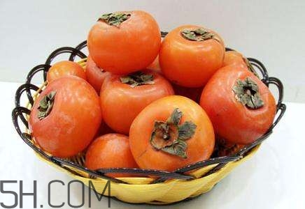 吃完木耳可以吃柿子嗎？木耳和柿子一起吃有什么好處？