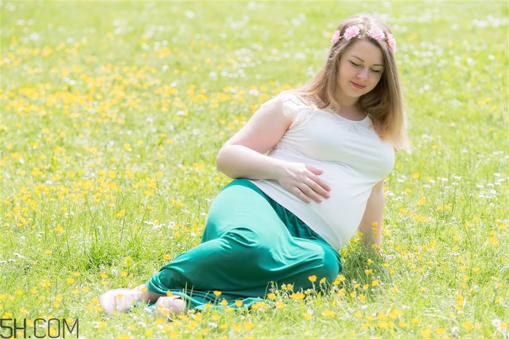 難產(chǎn)主要是什么原因造成的？怎么促使子宮恢復(fù)？