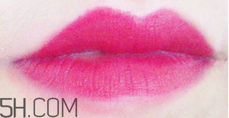 口紅是用什么做的？可以吃的口紅品牌推薦