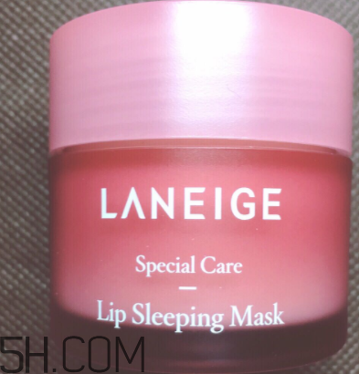 蘭芝夜間唇膜每次敷多厚？每次用多少？