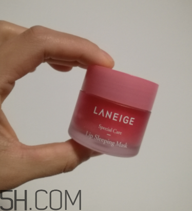 蘭芝夜間唇膜什么功效？可以敷臉嗎？