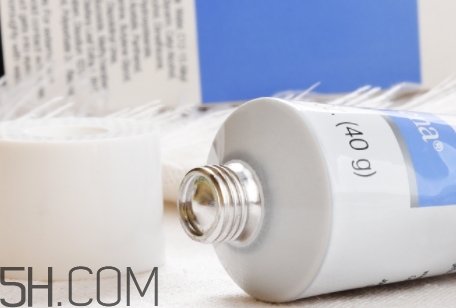 a醇和a酸哪種護膚好用？a醇和a酸可以一起用嗎