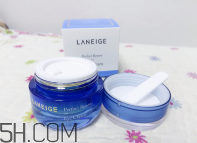 蘭芝致美眼霜油不油？長脂肪粒嗎？