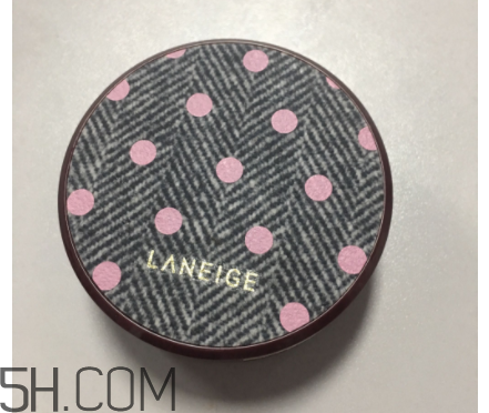 蘭芝氣墊霜控油嗎？蘭芝氣墊霜適合油皮嗎？