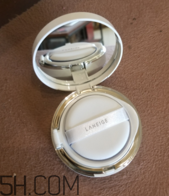 蘭芝啞光氣墊霜哪個色號適合黃皮？使用心得