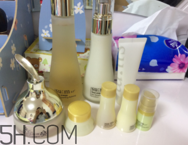 SUM37時光肌底套盒有什么？適合什么膚質(zhì)？