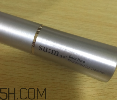 sum37悅色口紅沾杯嗎？持妝效果怎么樣？